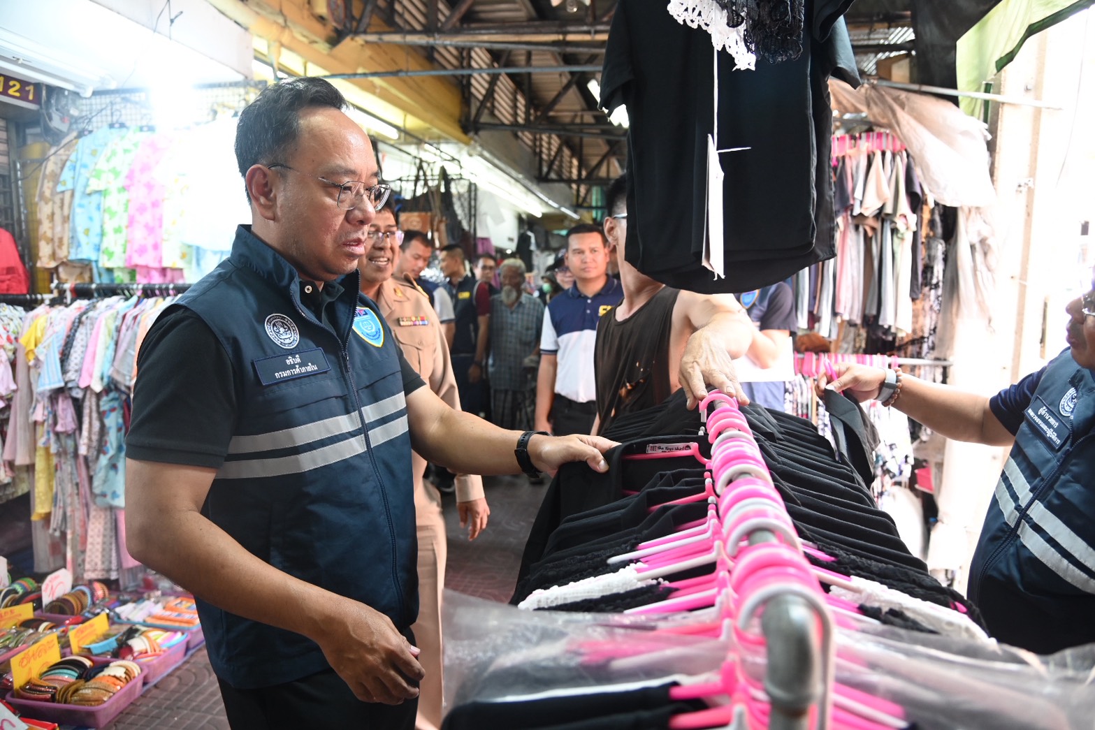 DIT ลงพื้นที่คุมเข้มราคาชุดดำ ป้องกันการฉวยโอกาสเอาเปรียบประชาชน