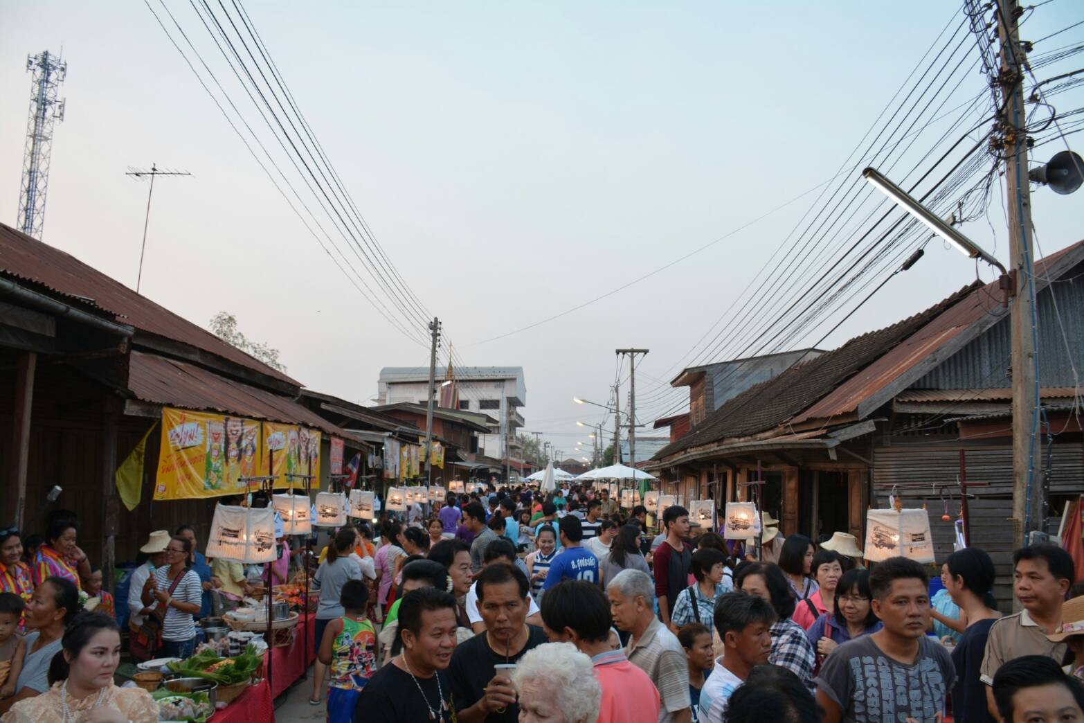 11245_สภาพตลาด.jpg