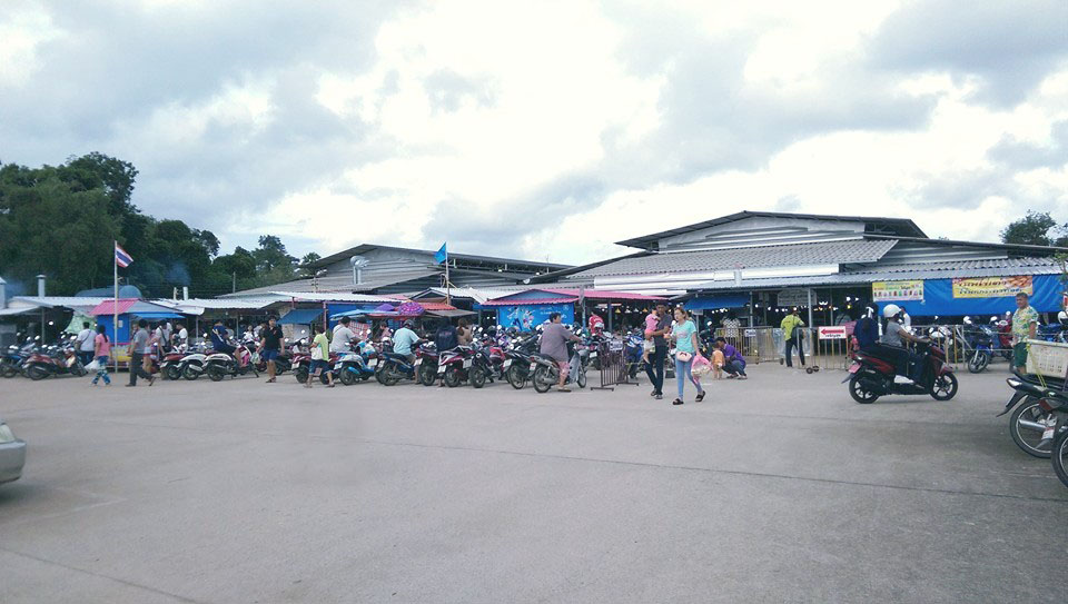 44966_ด้านหน้าตลาด 1.jpg