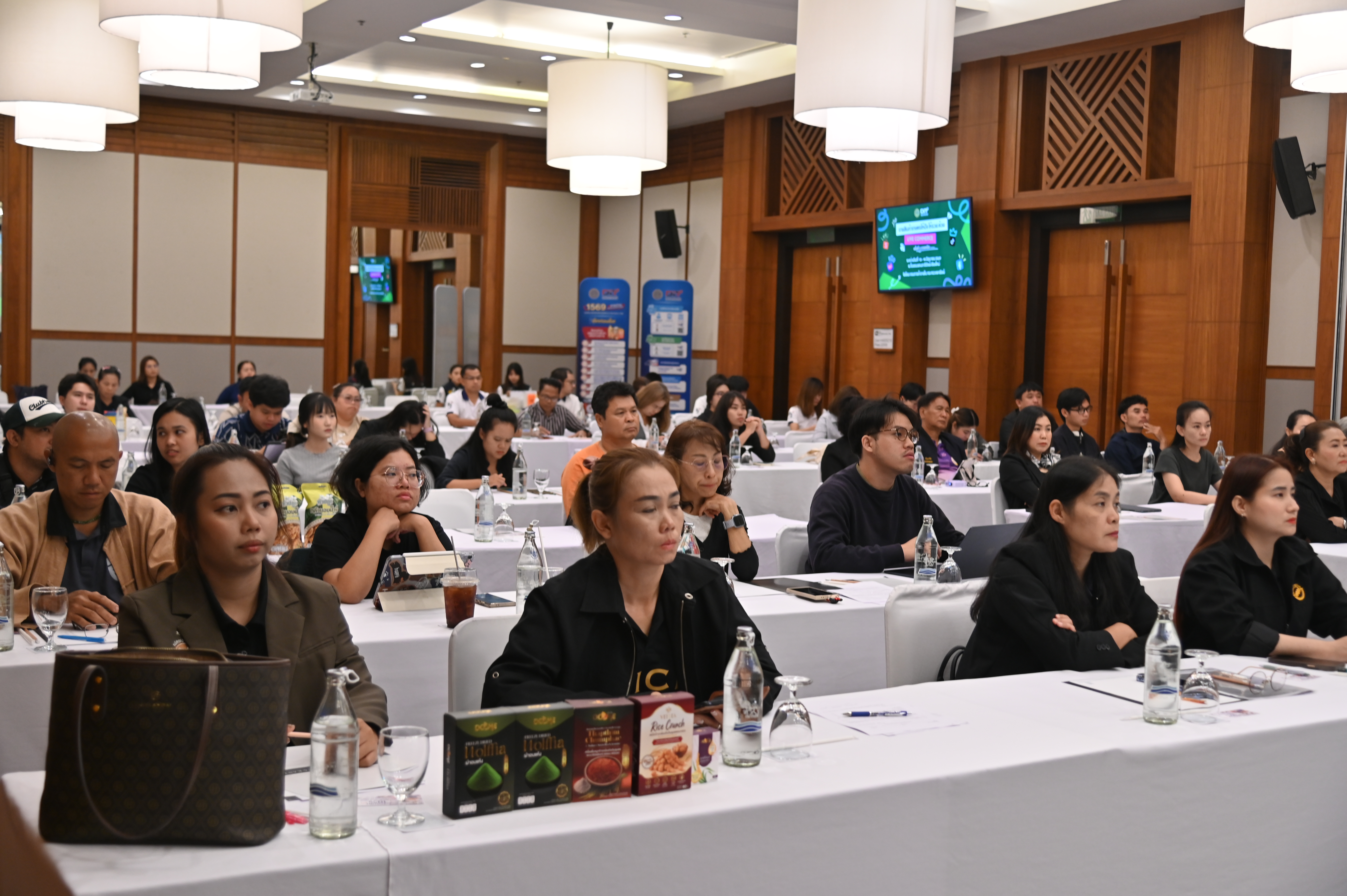 DIT จัดอบรม  “ขายสินค้าเกษตรให้ปัง ให้รวย  ด้วย LIVE COMMERCE” 