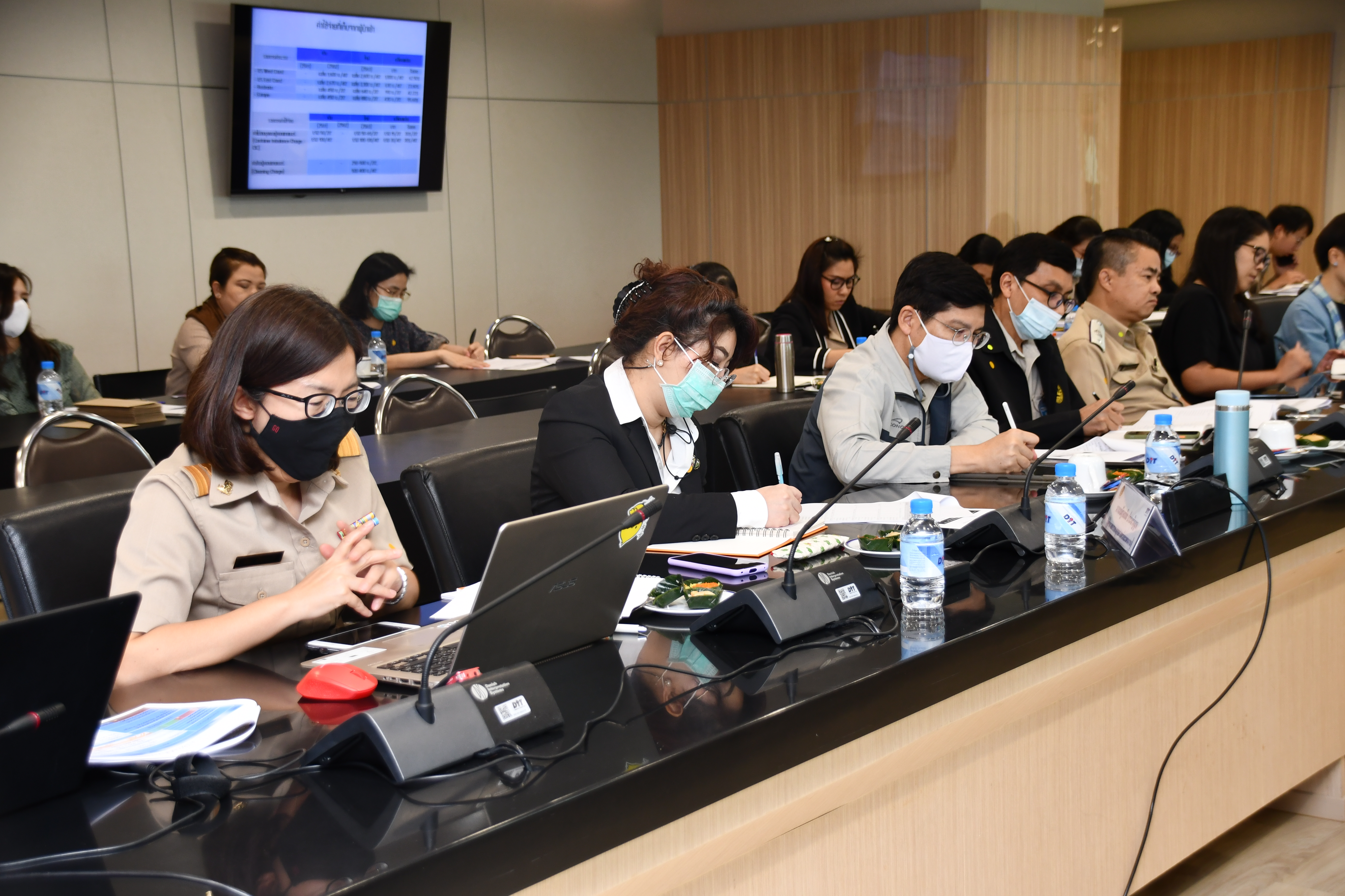 การประชุมหารือพิจารณาการปรับอัตราค่าระวางและค่าบริการภายในประเทศ (Local Charge