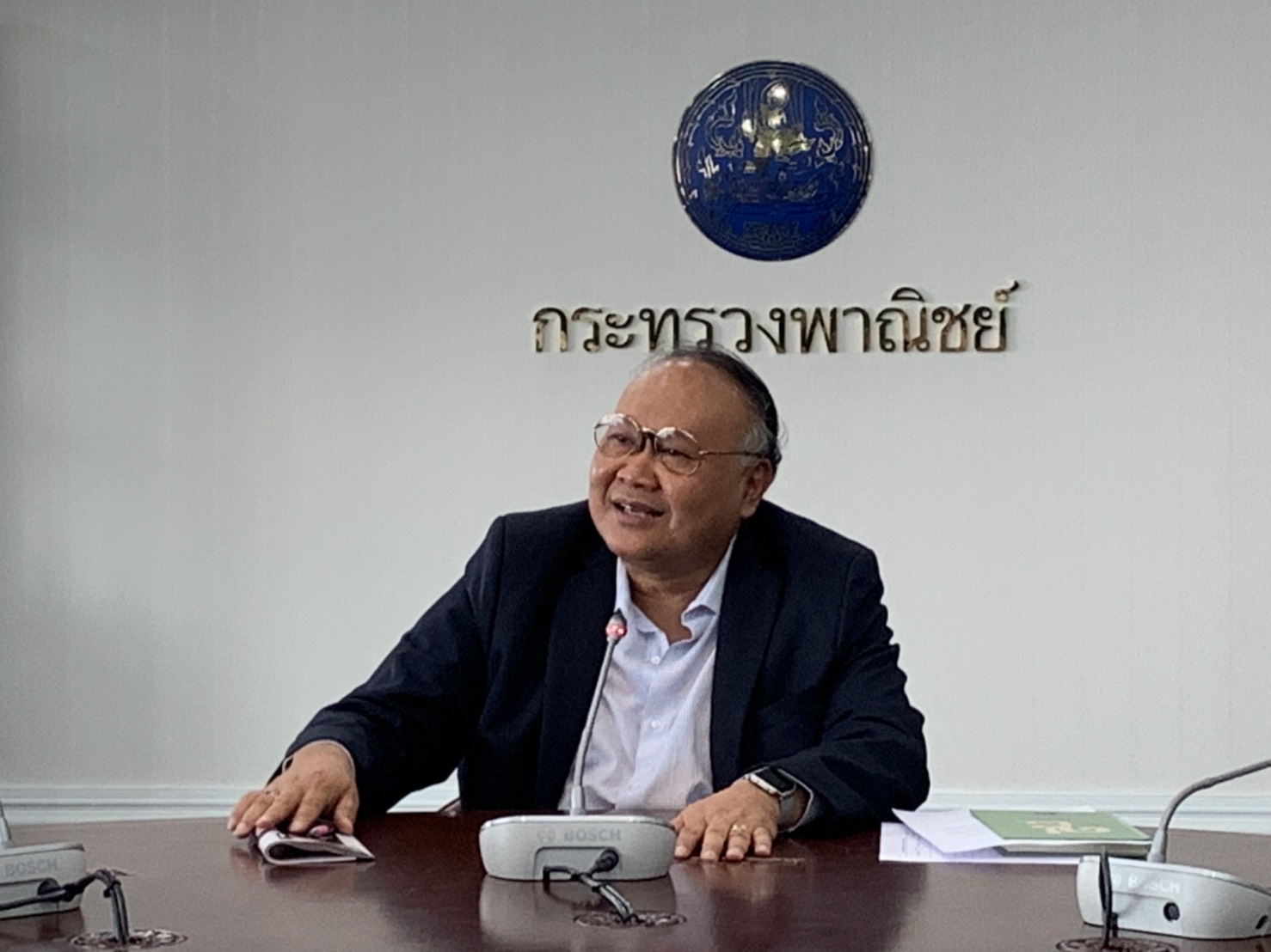 การประชุม เรื่อง นโยบายการกำกับดูแลค่ารักษาพยาบาล