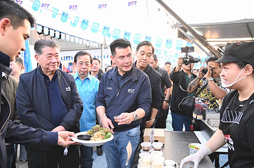 กรมการค้าภายในจัด พาณิชย์ปิ้งย่าง@เจียงฮาย ลดรายจ่ายเพิ่มรายได้