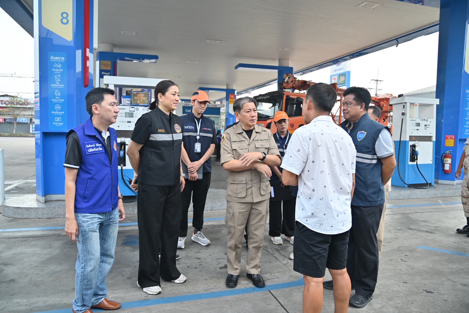 DIT ลงพื้นที่ตรวจสอบสถานการณ์ สินค้าทุเรียนในแหล่งผลิตสำคัญของประเทศ และตรวจสอบสถานีบริการน้ำมัน