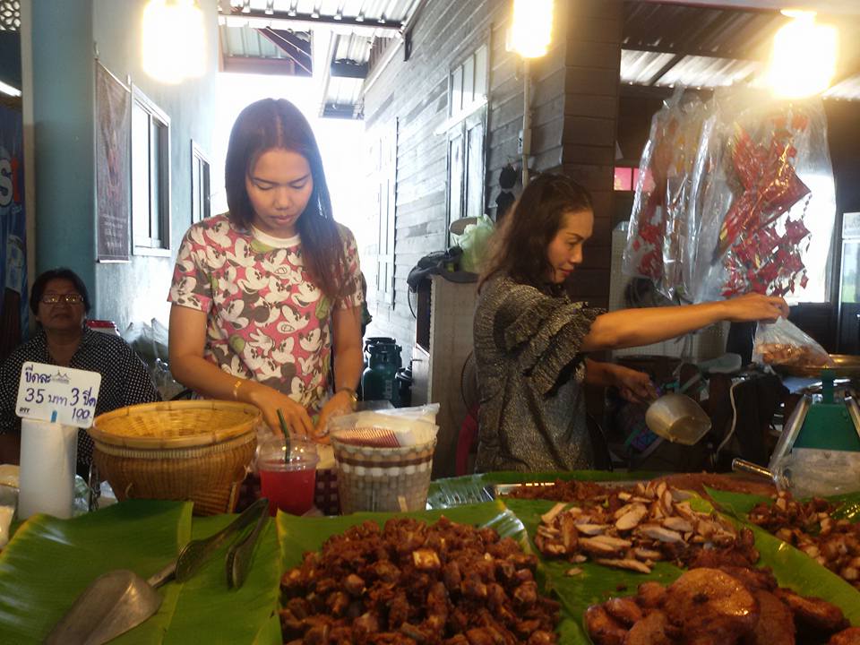 45500_ร้านขายหมูทอด.jpg