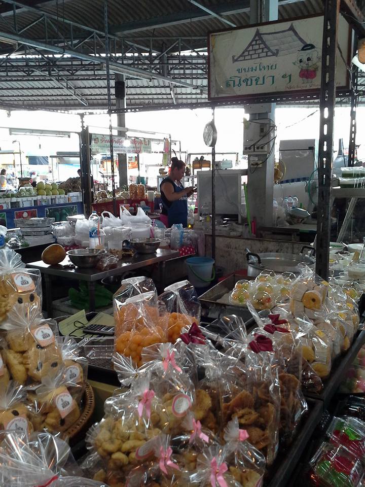 22596_แผงค้า ขนมหวาน.jpg