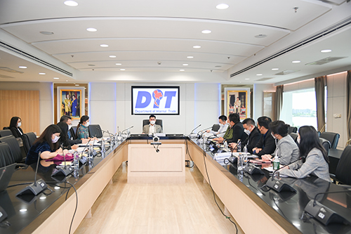 กรมการค้าภายในหารือการปรับราคาจำหน่ายผลิตภัณฑ์นมพาณิชย์