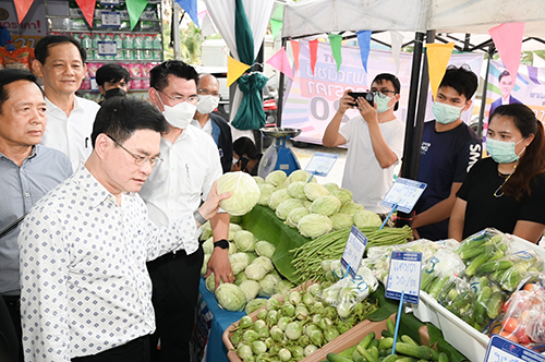 พาณิชย์ติดตามโครงการคาราวานพาณิชย์ลดราคาช่วยประชาชน