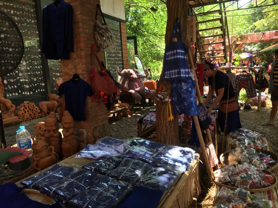 57290_ร้านเสื้อผ้า.jpg