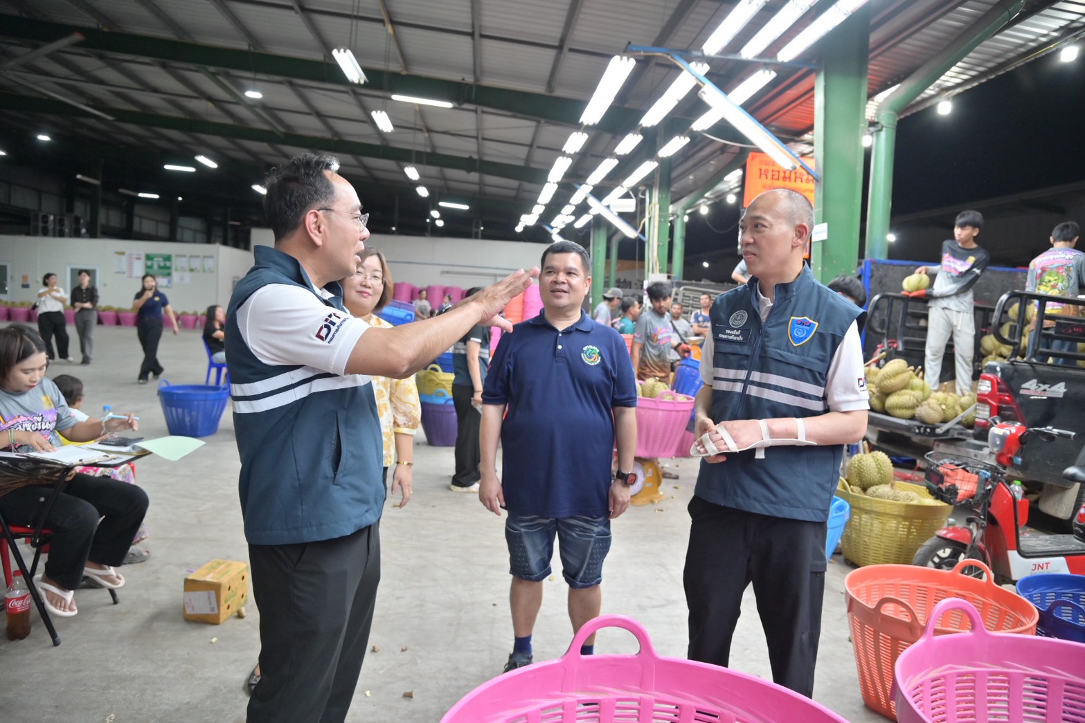 DIT ลงพื้นที่ติดตามการบริหารจัดการ และการรับซื้อทุเรียนภาคใต้