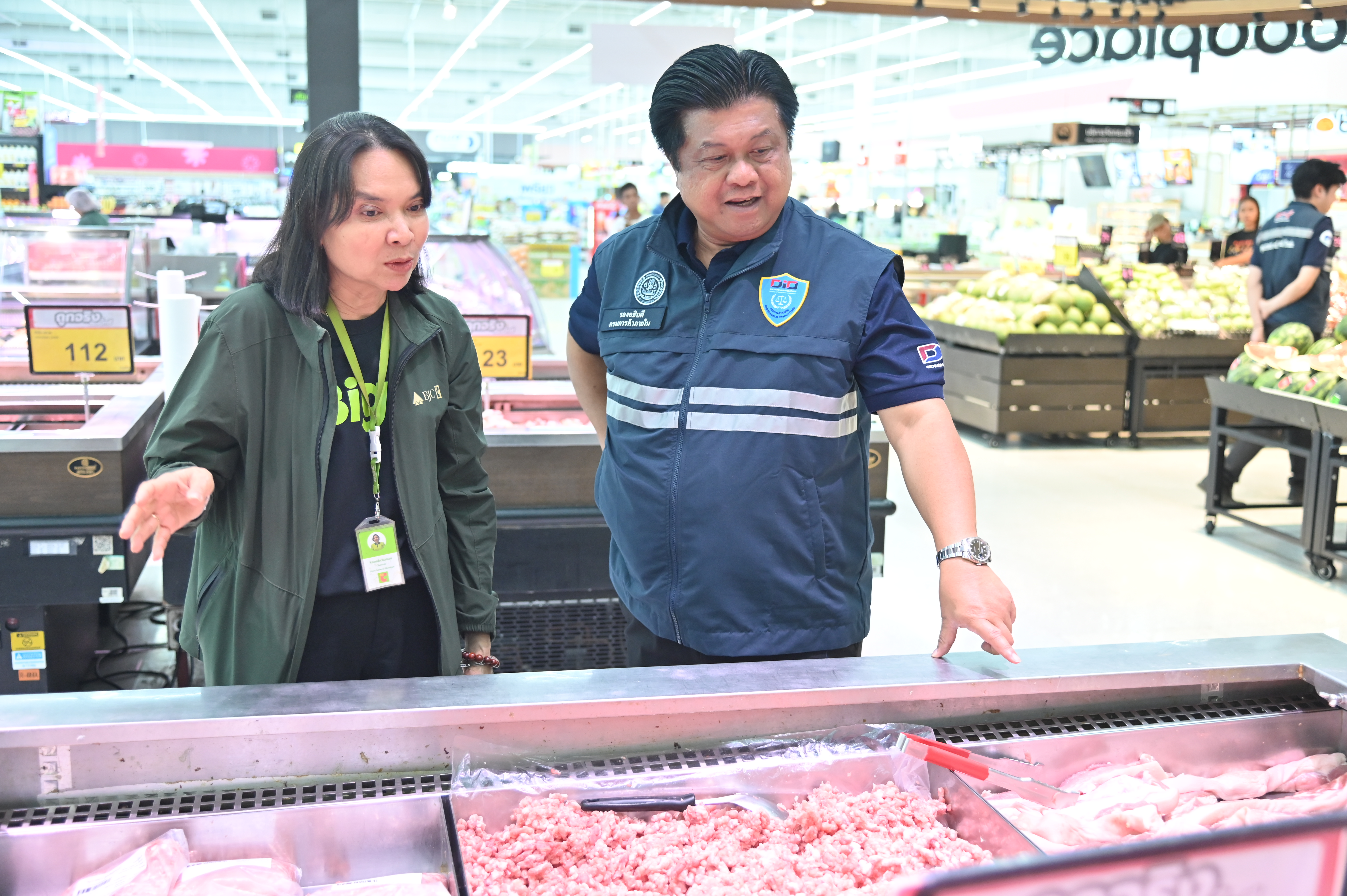 DIT ลงพื้นที่ตรวจติดตามสถานการณ์ราคา สินค้าอุปโภคบริโภคและวัสดุก่อสร้าง