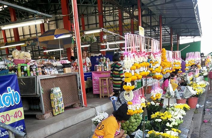 44037_ด้านข้างตลาด.jpg