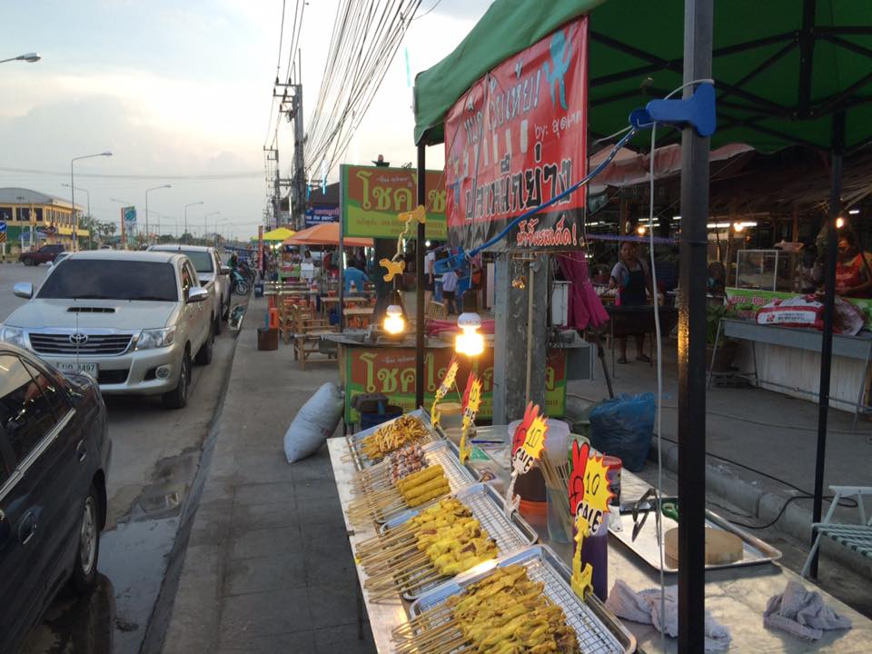 22569_ด้านหน้าตลาด.jpg