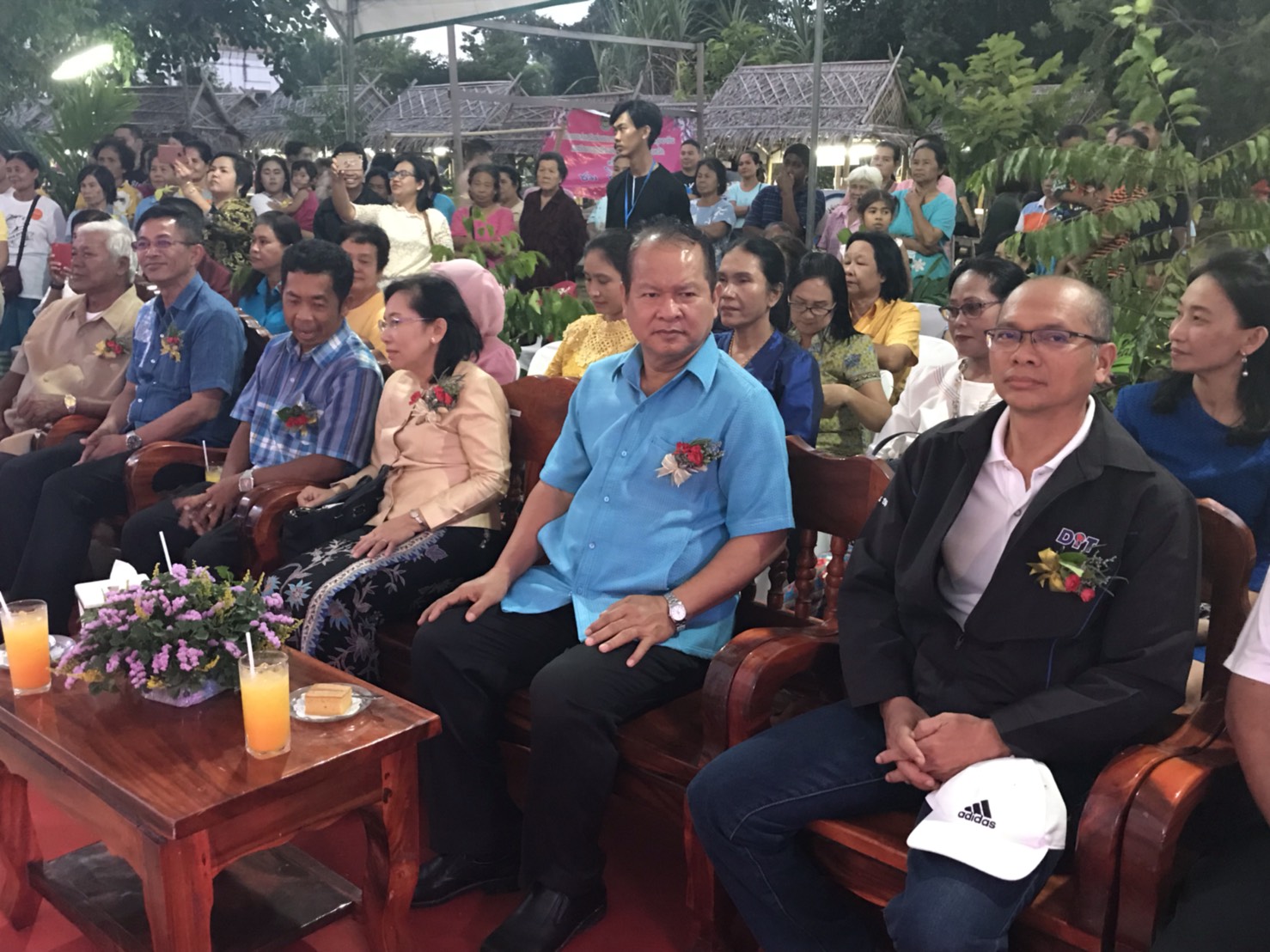 พิธีเปิดตลาดต้องชม “หลาดริมเล@เกาะยอ“ จ.สงขลา