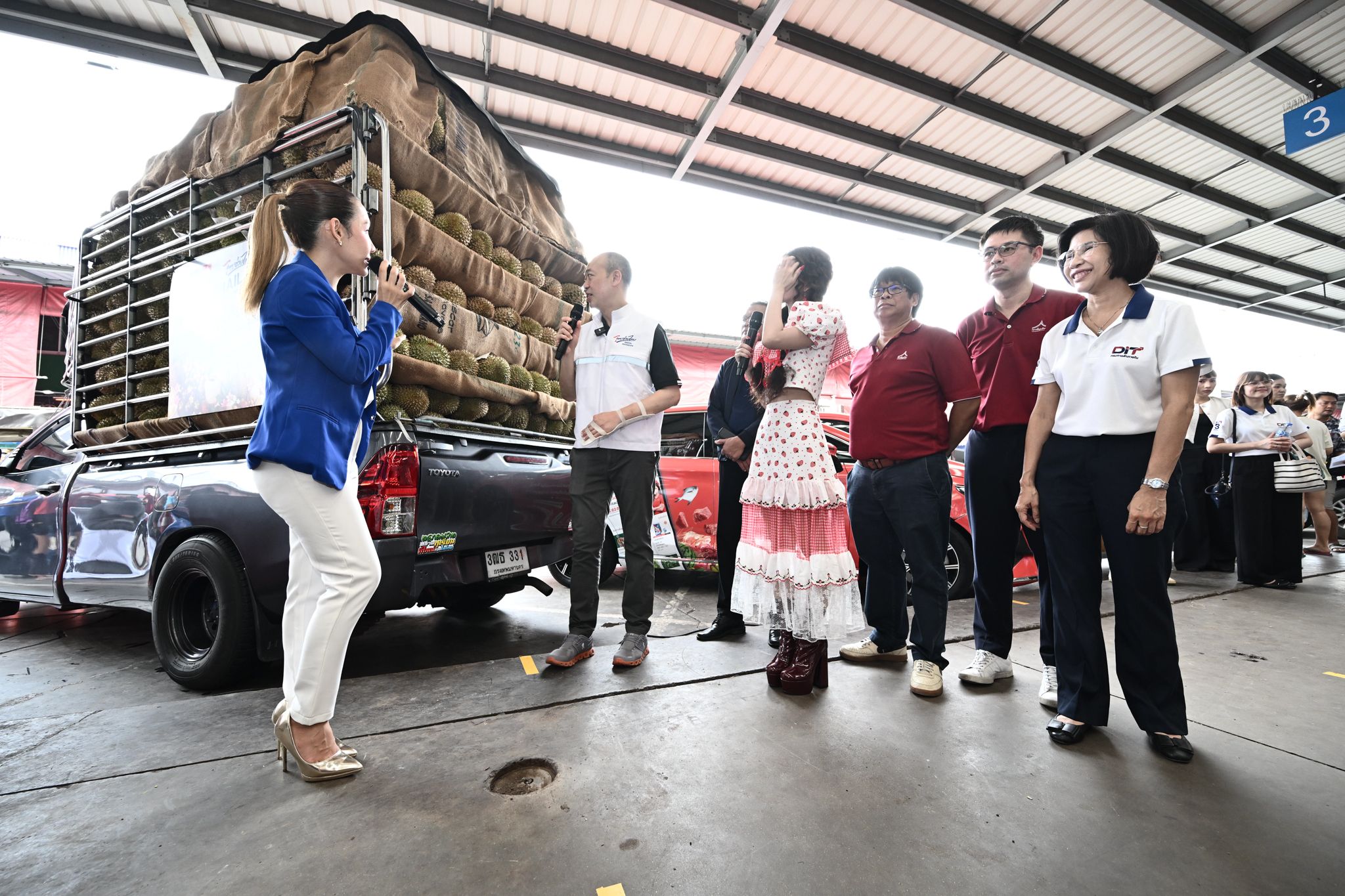 ข่าวเลขที่ 214/2569 กรมการค้าภายในเชื่อม “ตลาดมรกต–ตลาดสี่มุมเมือง” ขยายช่องทางผลไม้ใต้ ดึงตลาดต้นทาง–ปลายทางสร้างดีมานด์ รองรับผลผลิตสู่ผู้บริโภค (29 สิงหาคม 2569)