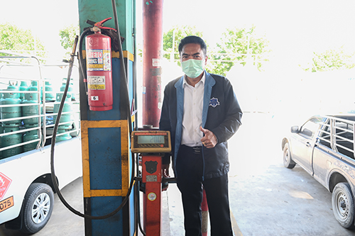 พาณิชย์ลงพื้นที่ตรวจโรงบรรจุก๊าซหุงต้ม