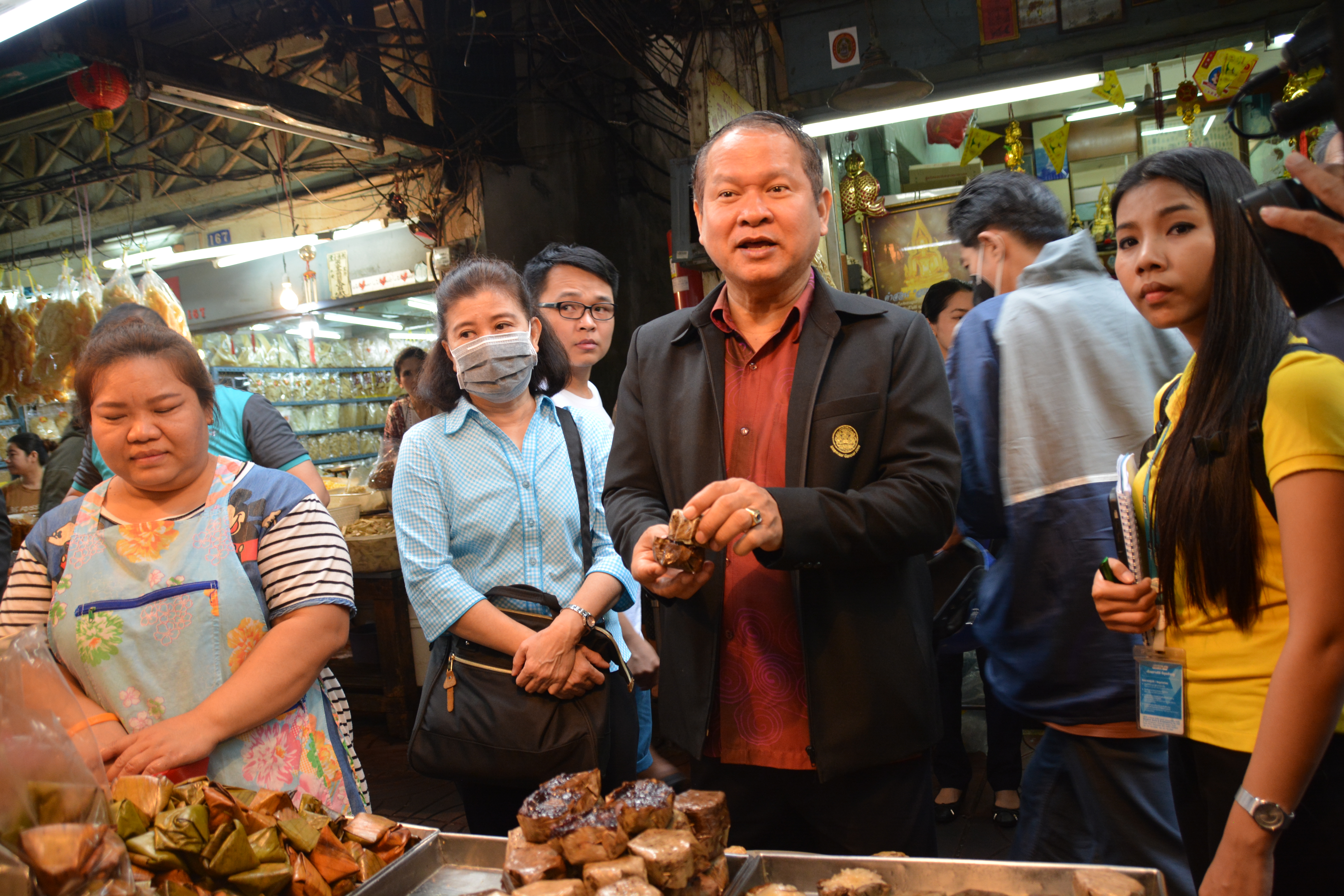 อธิบดีกรมการค้าภายในลงพื้นที่ตรวจสอบสถานการณ์ราคาสินค้าในช่วงเทศกาลตรุษจีน