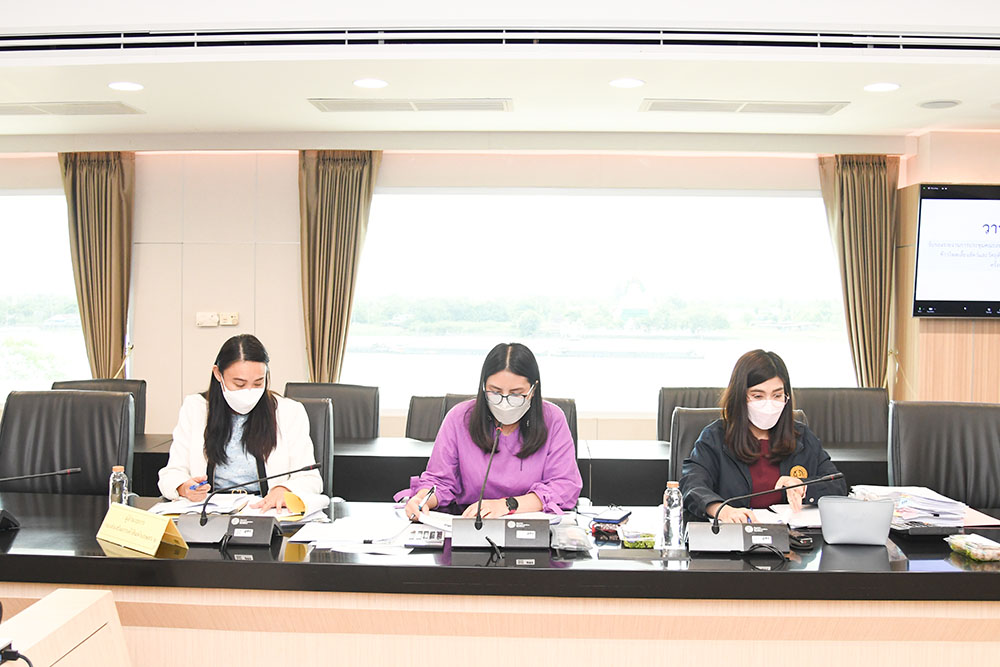 พาณิชย์พิจารณา ตรวจสอบการนำเข้าข้าวโพดเลี้ยงสัตว์เเละวัตถุดิบทดเเทน