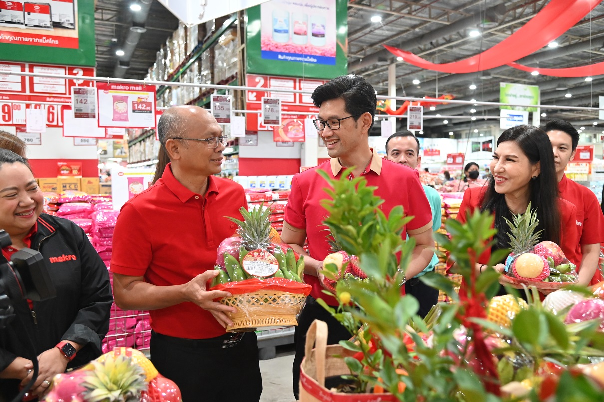 กรมการค้าภายใน ติดตามสถานการณ์การจำหน่ายสินค้า “ตรุษจีน”