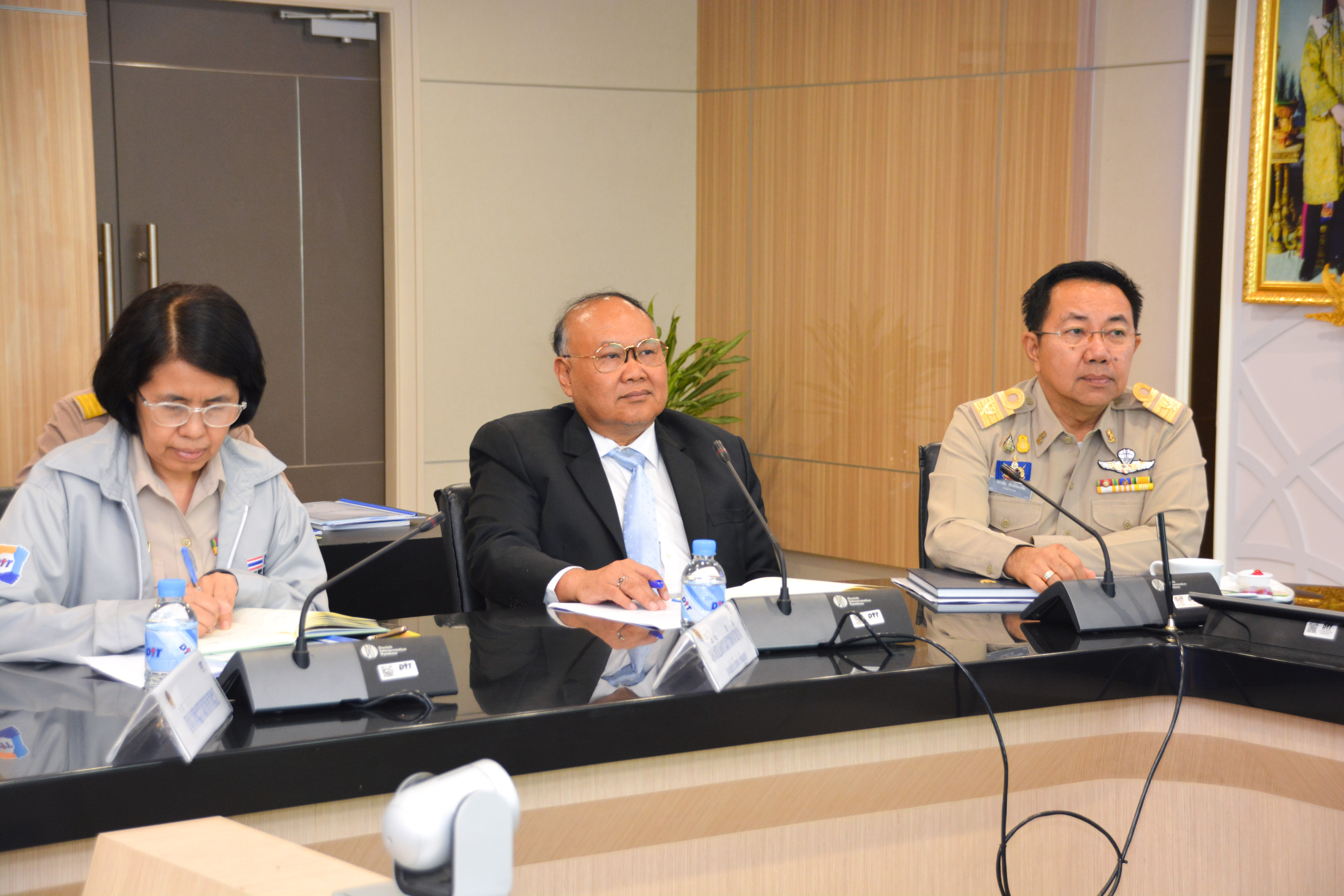 การประชุมหารือสถานการณ์สินค้าเจลล้างมือและหน้ากากอนามัย
