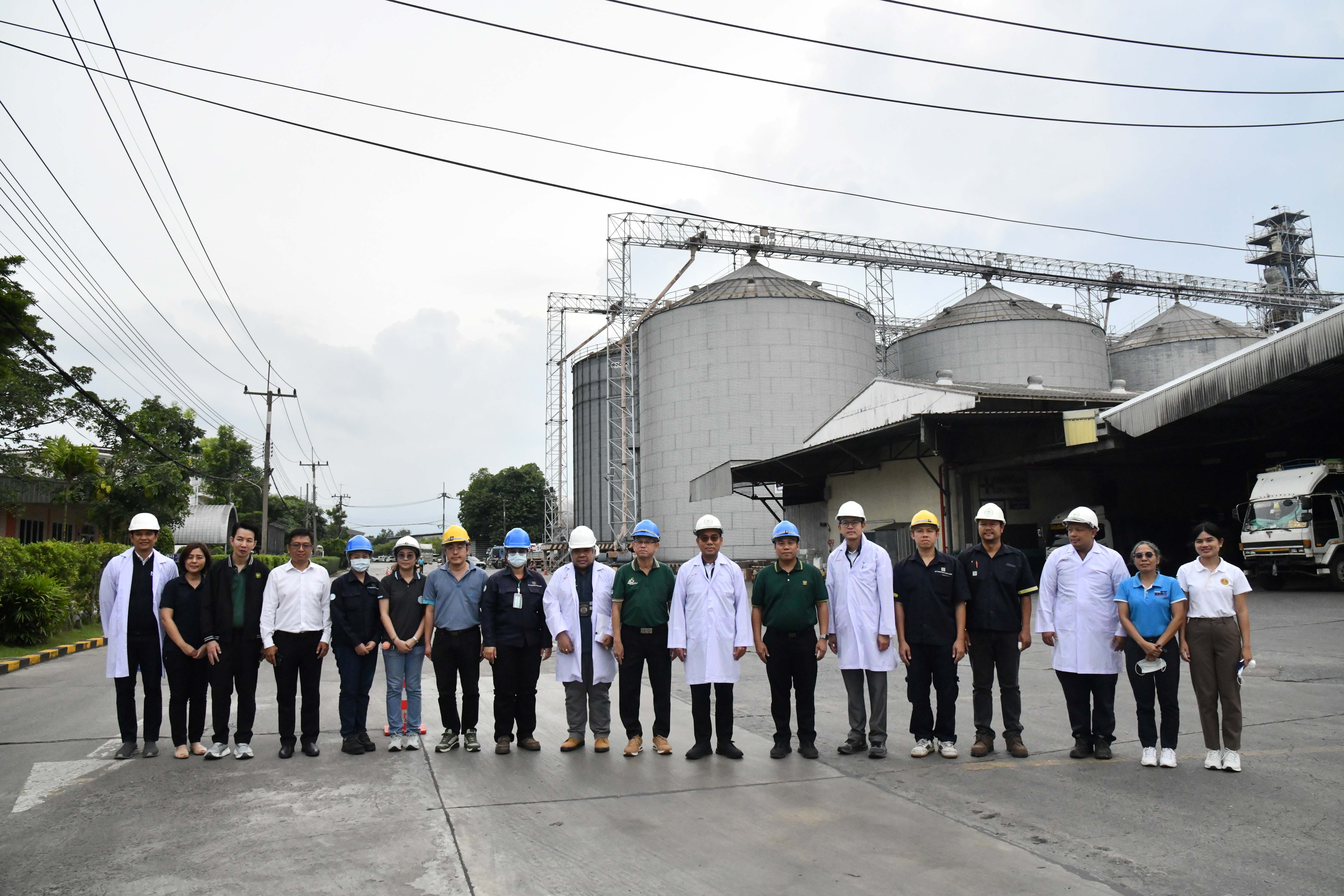 DIT ลงพื้นที่ตรวจสอบติดตามสถานการณ์การรับซื้อข้าวโพดเลี้ยงสัตว์