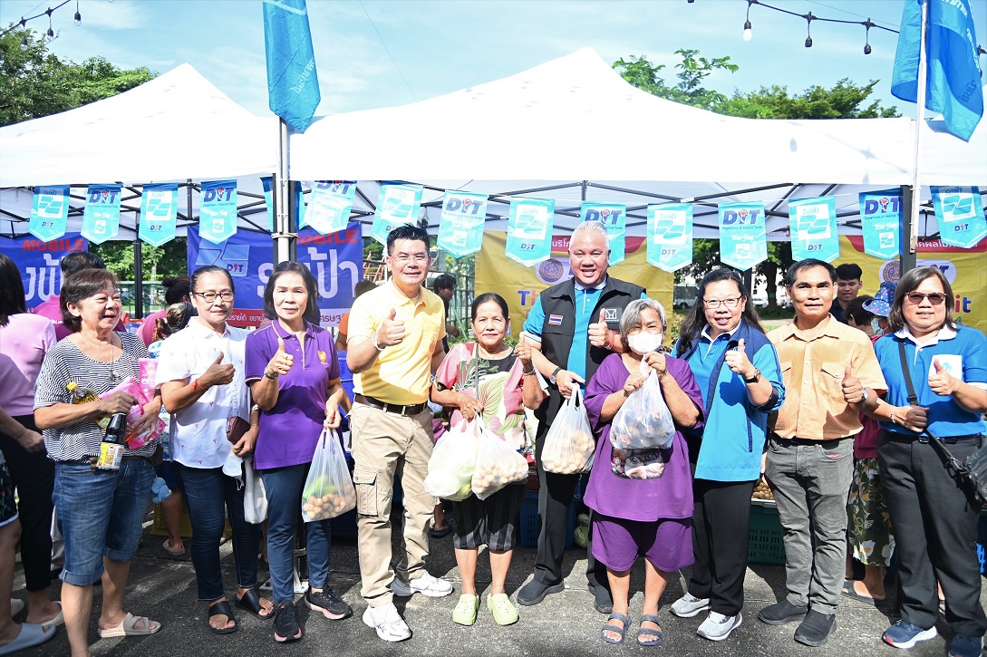 “โมบายธงฟ้า” กระจายสินค้าราคาประหยัดสู่ชุมชนการเคะหะแห่งชาติ