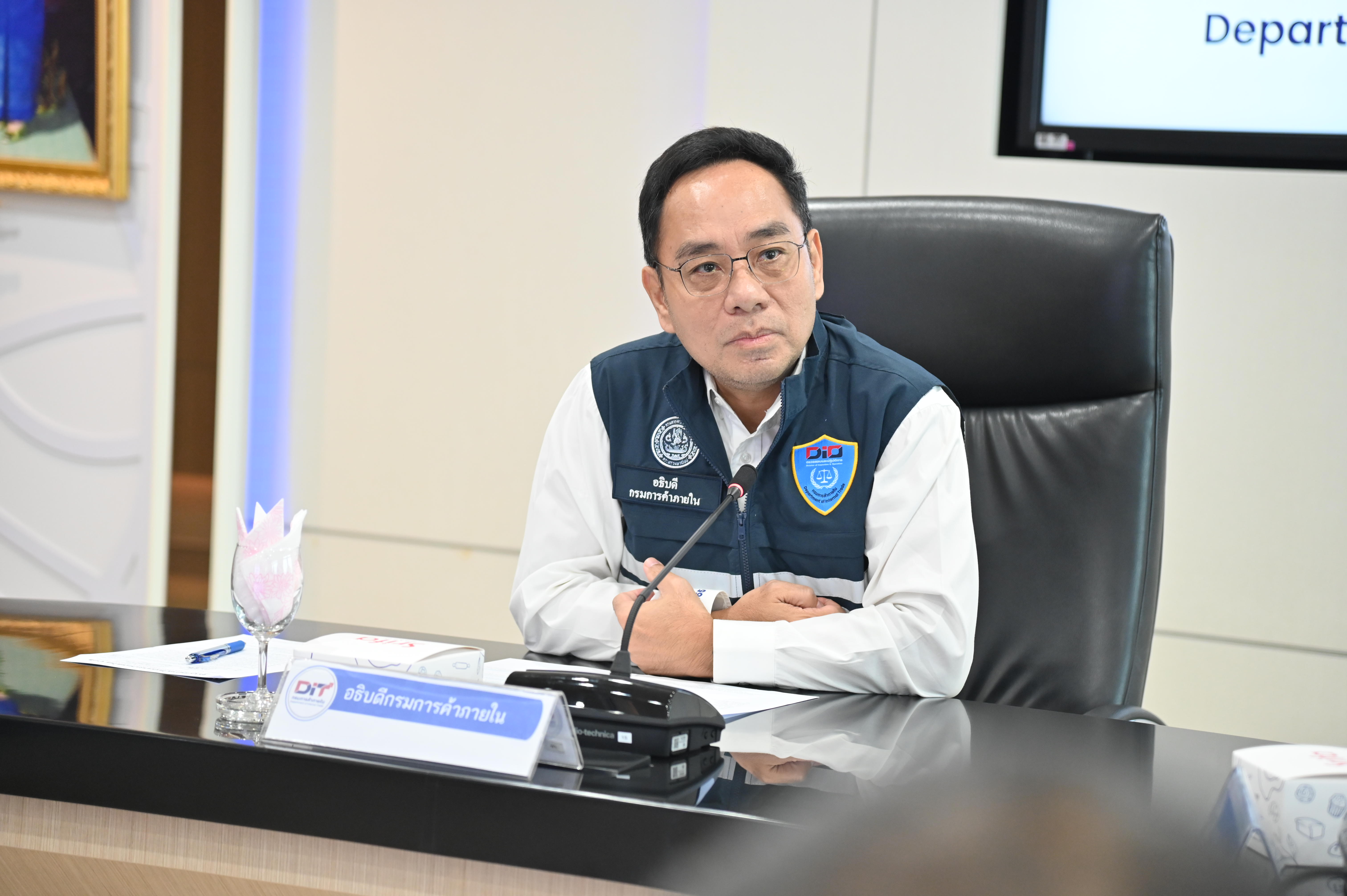 ข่าวเลขที่ 74/2569 พาณิชย์หารือสหกรณ์โคนม เร่งแก้ปัญหาน้ำนมดิบล้นตลาด เดินหน้าระบายสต็อก–ขยายตลาดส่งออก–เชื่อมโยงจำหน่ายผ่านธงฟ้า ห้าง ปั๊มน้ำมัน  (13 กุมภาพันธ์ 2569)