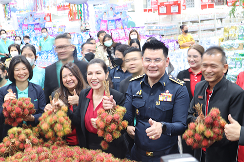 พาณิชย์ร่วมเปิดงานสนับสนุนเกษตรกรไทย ชวนบริโภคผลไม้ตามฤดูกาล