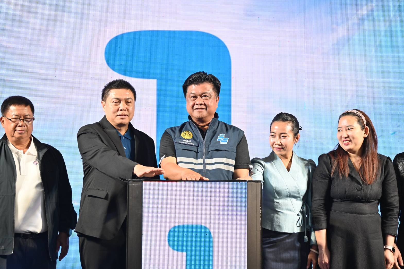 DIT ยกระดับงานธงฟ้า จับคู่ ”ร้านค้าธงฟ้า-ผู้ผลิต เชื่อมธุรกิจไทย–ลาว” 