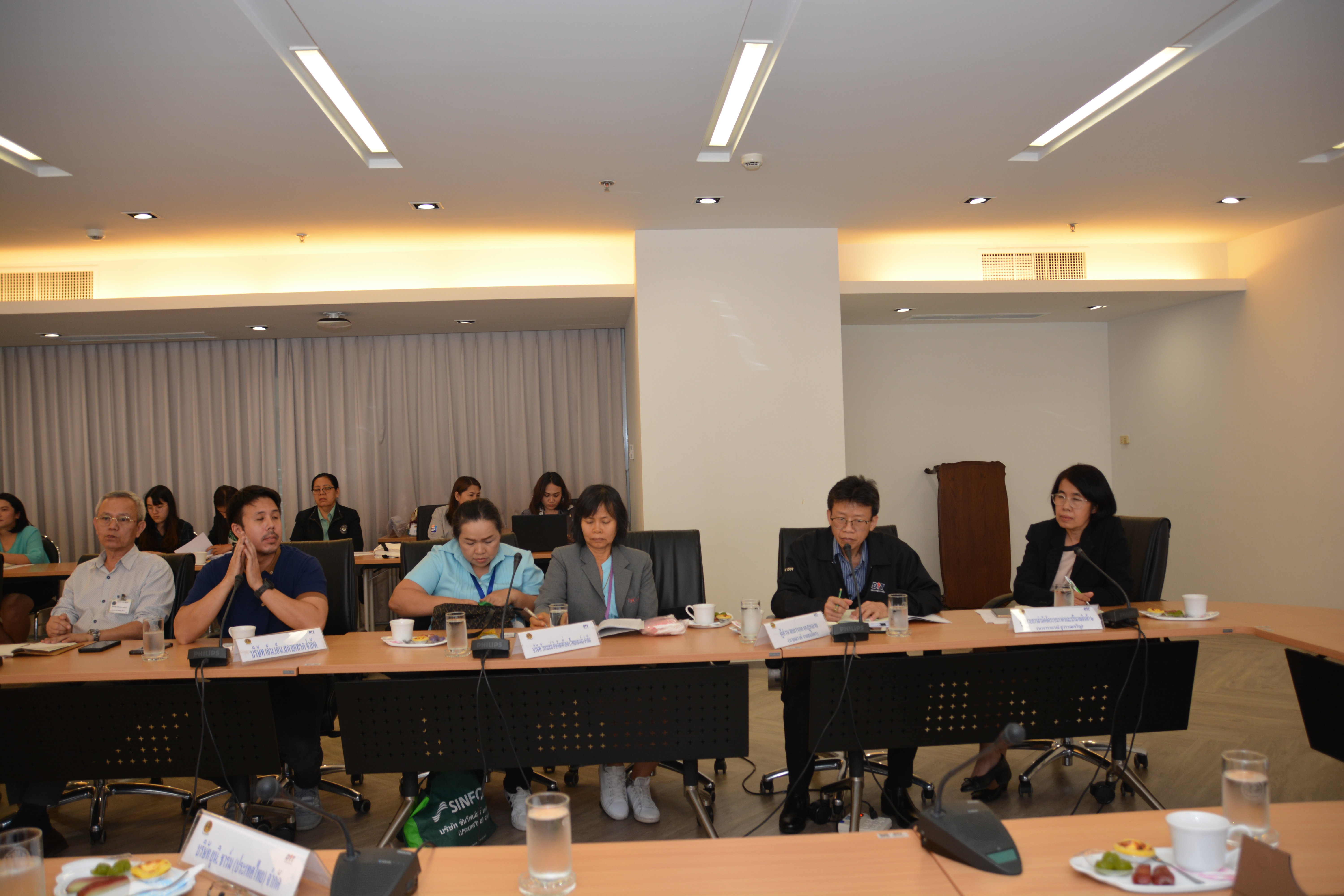 การประชุมหารือสถานการณ์สินค้าหน้ากากอนามัย