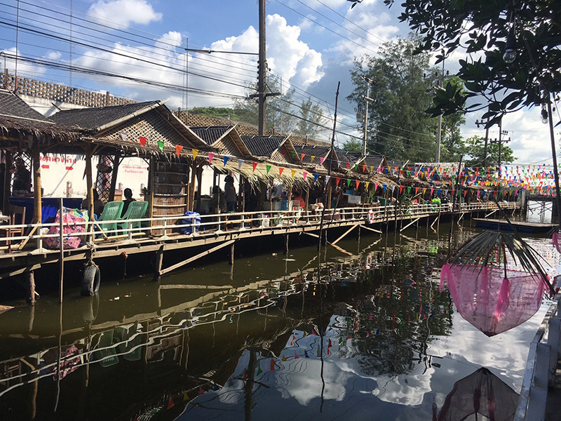 45513_บริเวณตลาด1.jpg