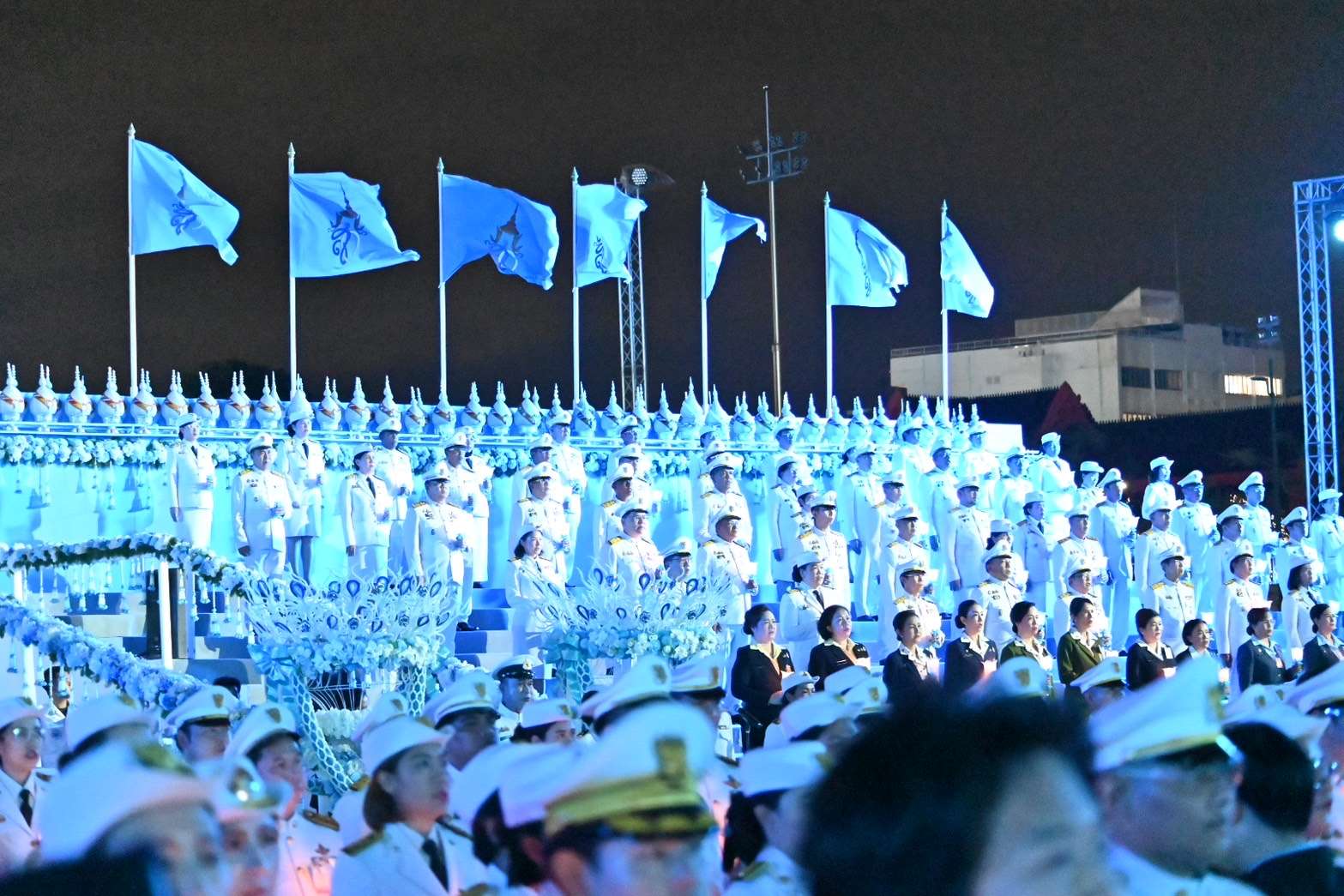 พิธีจุดเทียนถวายพระพรชัยมงคลและถวายเครื่องราชสักการะและวางพานพุ่ม สมเด็จพระนางเจ้าสิริกิติ์พระบรมราชินีนาถ พระบรมราชชนนีพันปีหลวง