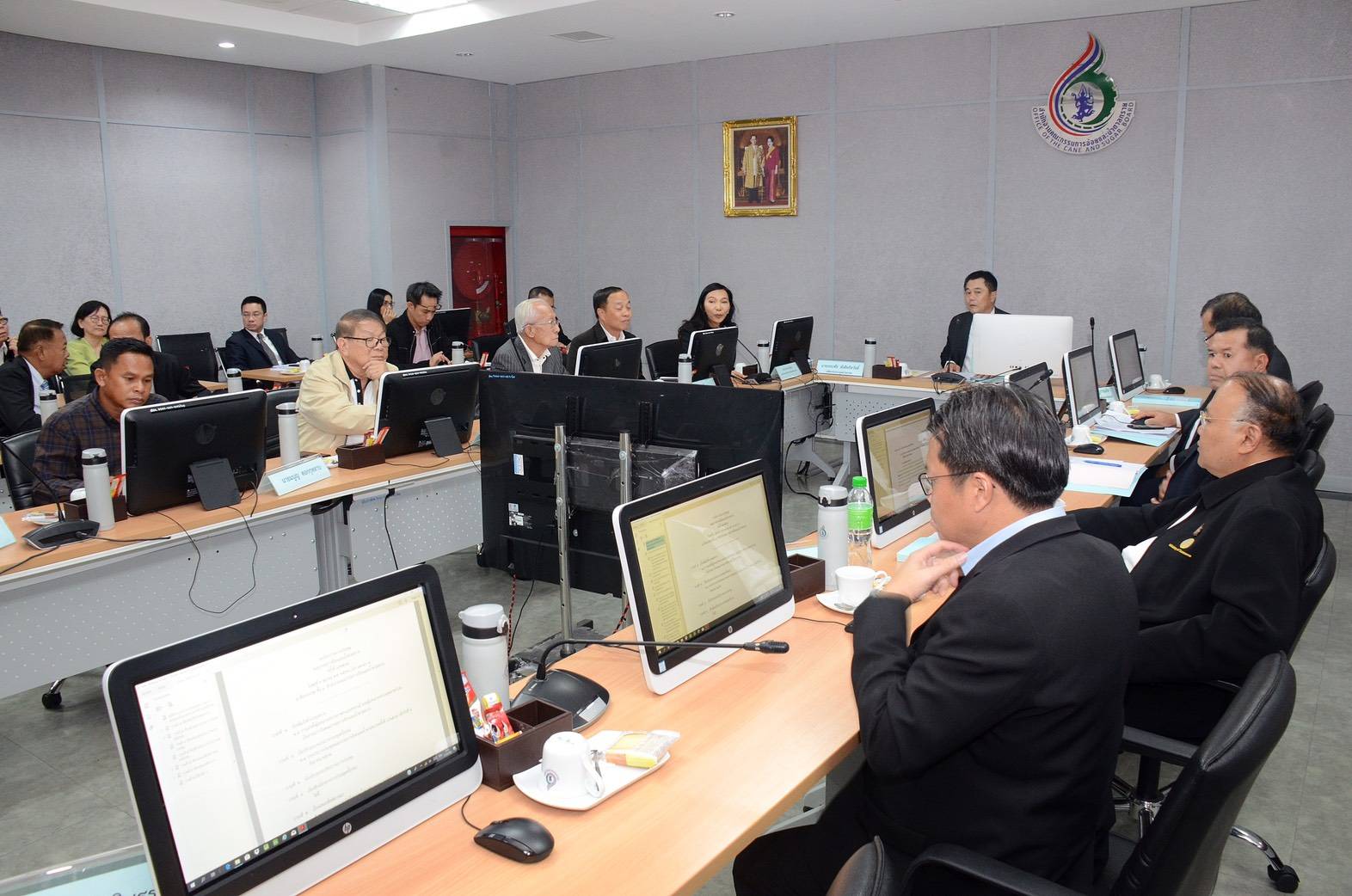 รองอธิบดีเข้าร่วมการประชุมคณะกรรมการอ้อยและน้ำตาลทราย