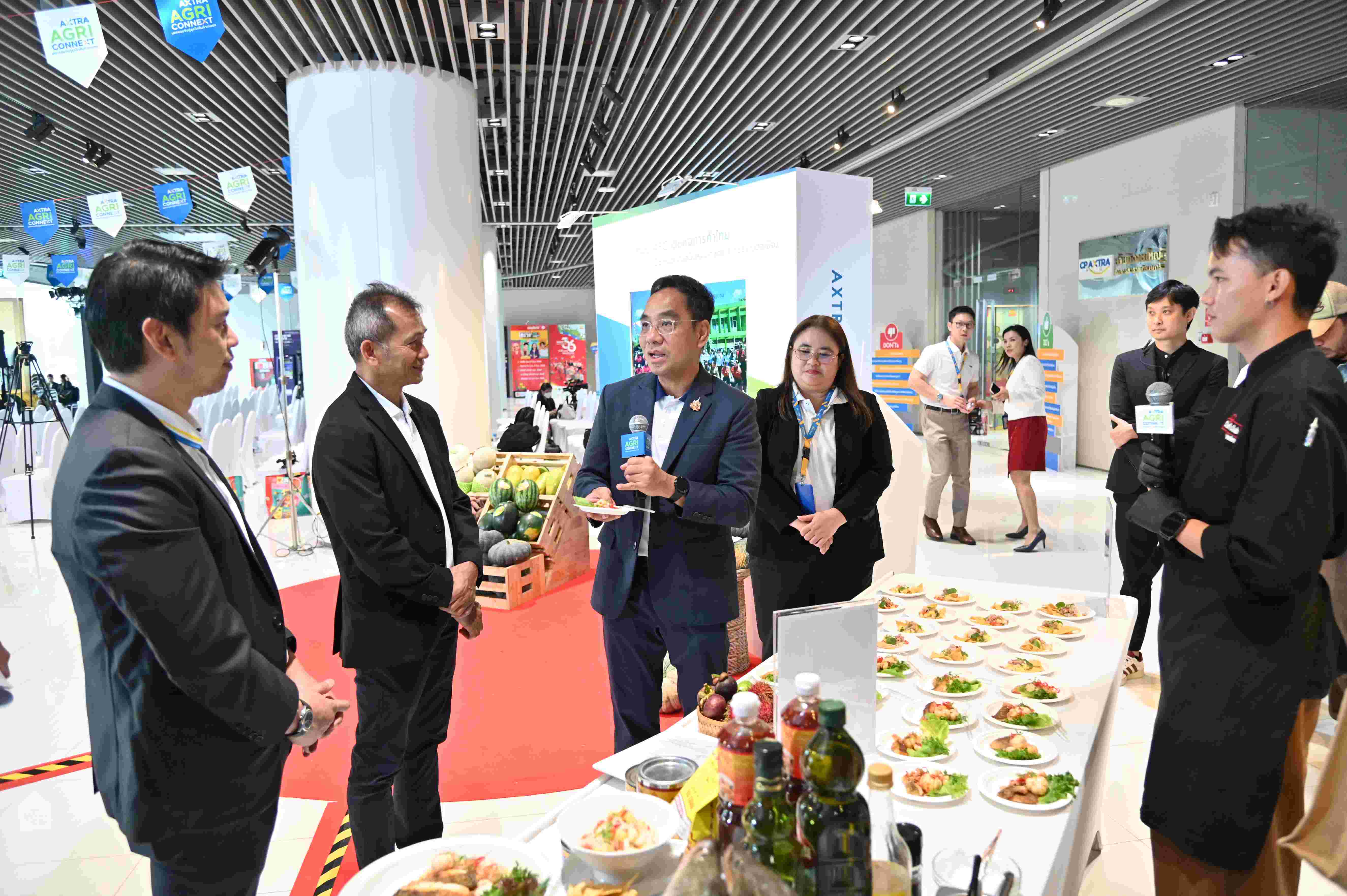 กรมการค้าภายใน เยี่ยมชมและร่วมพิธีเปิดงาน “มหกรรมจับคู่ธุรกิจสินค้าเกษตร”