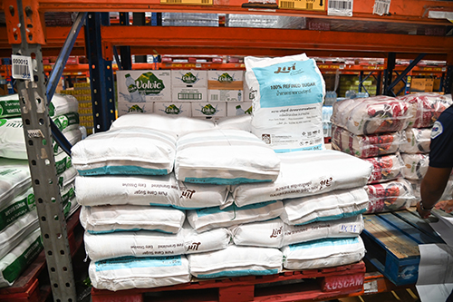 กรมการค้าภายในตรวจสต๊อกน้ำตาลทรายที่ศูนย์กระจายสินค้า