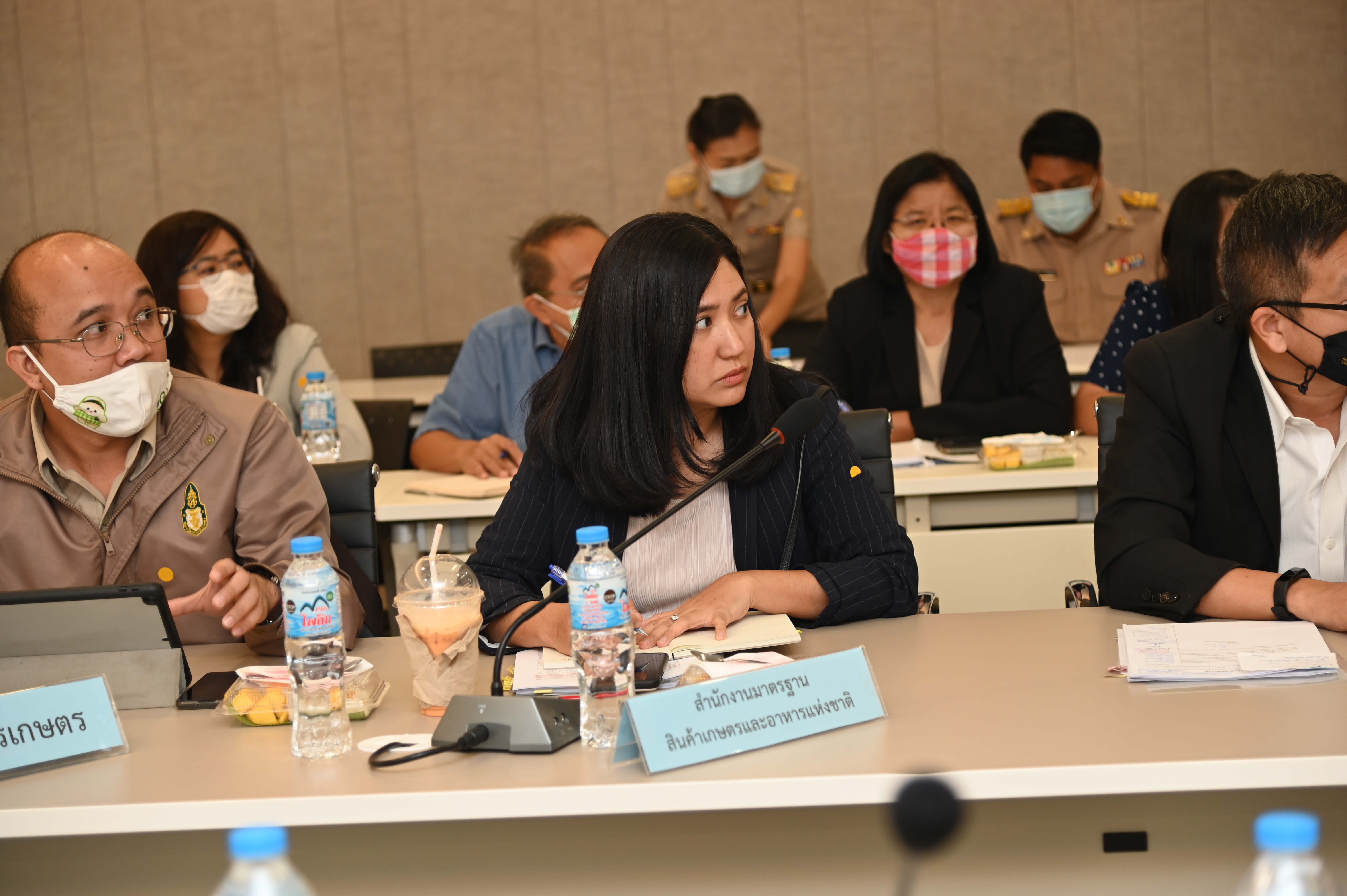 การประชุมหารือข้อร้องเรียนจากสมาคมผู้ค้าและส่งออกผลไม้ไทยและสมาคมทุเรียนไทย