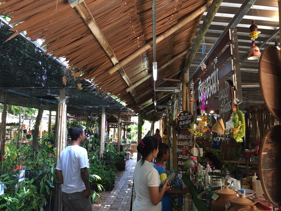 78066_บริเวณตลาด.jpg