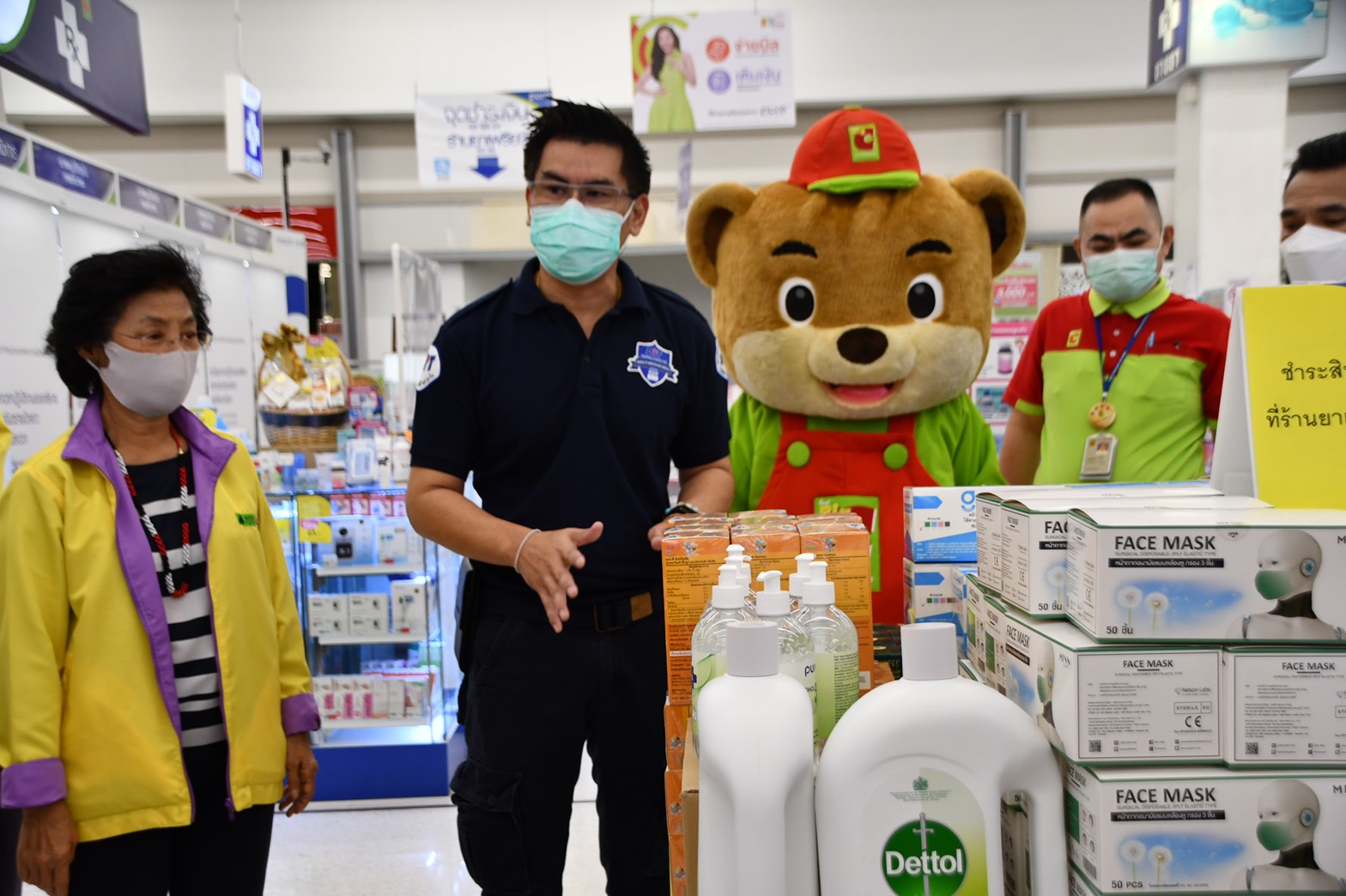 อธิบดีกรมการค้าภายใน พาณิชย์ติดตามโครงการช่วยเหลือผู้เลี้ยงกุ้ง พร้อมตรวจสอบราคาช่วงโควิด