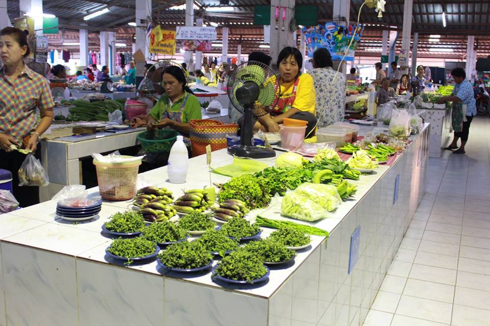 21377_แผงค้าผลไม้.jpg
