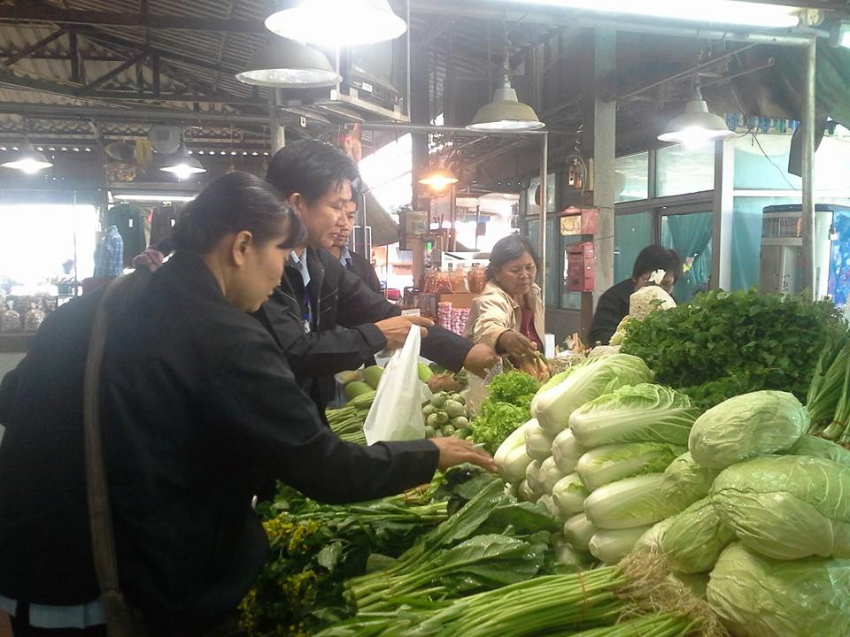 33470_แผงค้า ผัก.jpg