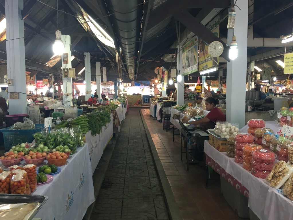 11023_ภายในตลาด 1.jpg
