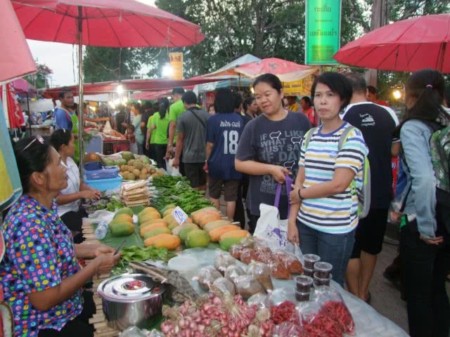 45909_ร้านค้า ผัก 1.jpg