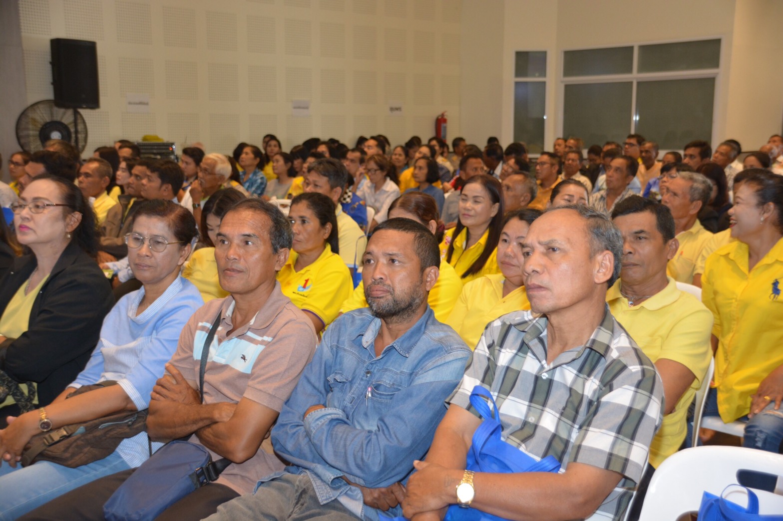 รัฐมนตรีว่าการกระทรวงพาณิชย์ประชุมชี้แจงนโยบายประกันรายได้เกษตรกรชาวสวนปาล์มน้ำมัน
