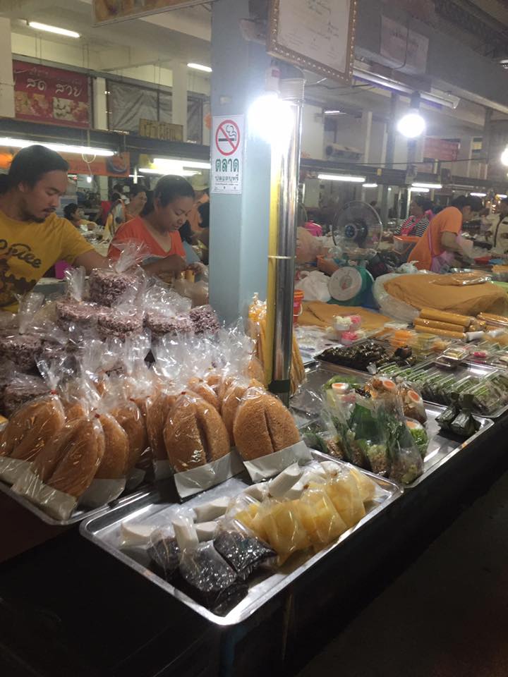 44376_แผงค้า ขนมหวาน.jpg