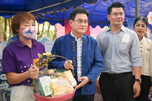 คาราวานพาณิชย์...ลดราคา! ช่วยประชาชน