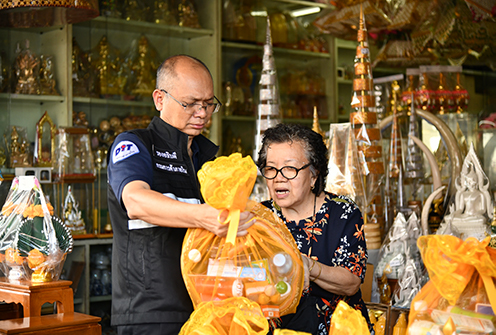 พาณิชย์ ร่วมกับ สคบ. ตรวจสอบราคาสังฆทาน เครื่องไทยธรรมก่อนวันมาฆบูชาและการจำหน่ายเสื้อเหลือง