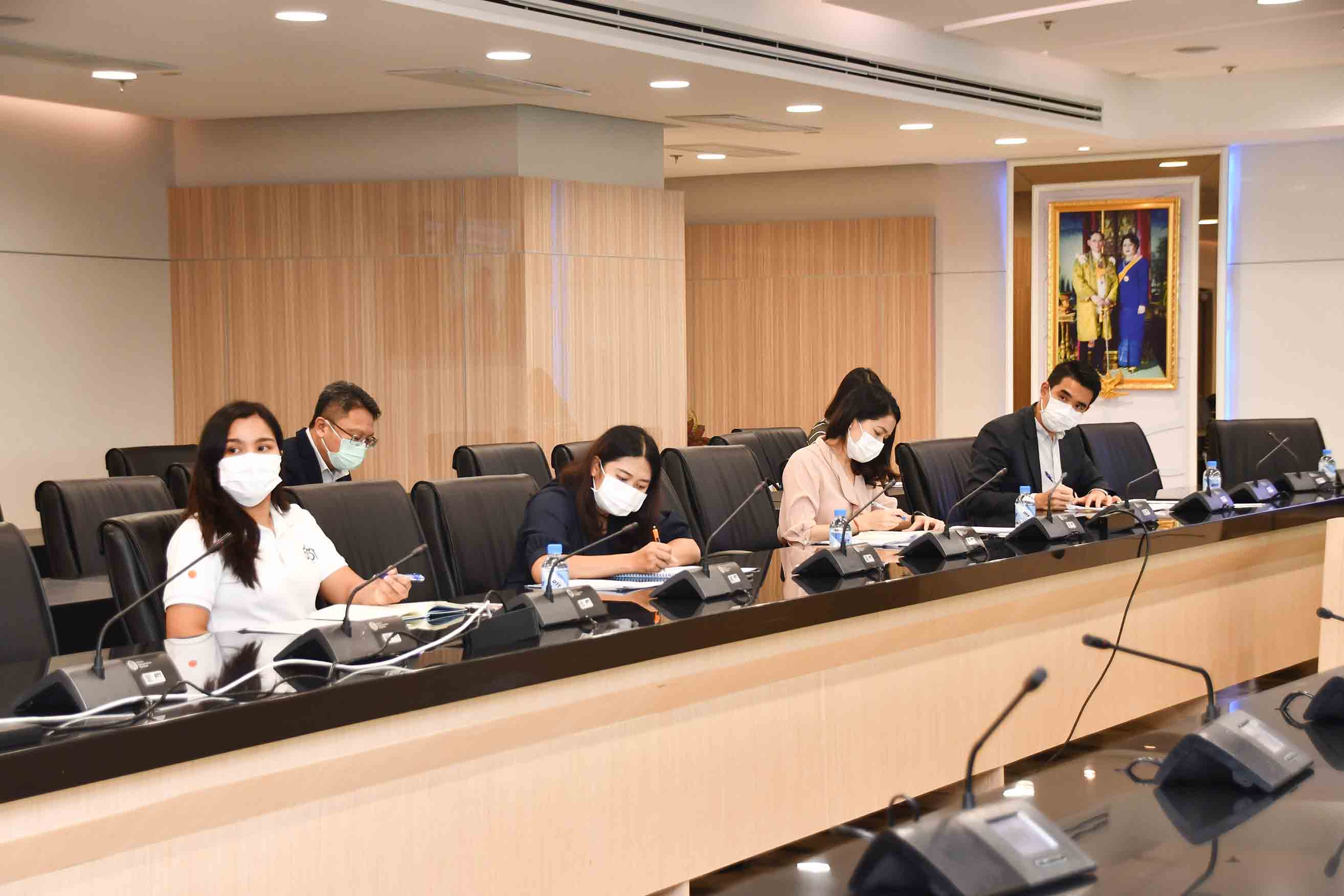 การประชุมหารือ 11 แพลตฟอร์ม แนวทางการดำเนินโครงการพาณิชย์ลดราคา! ช่วยประชาชน Lot 10