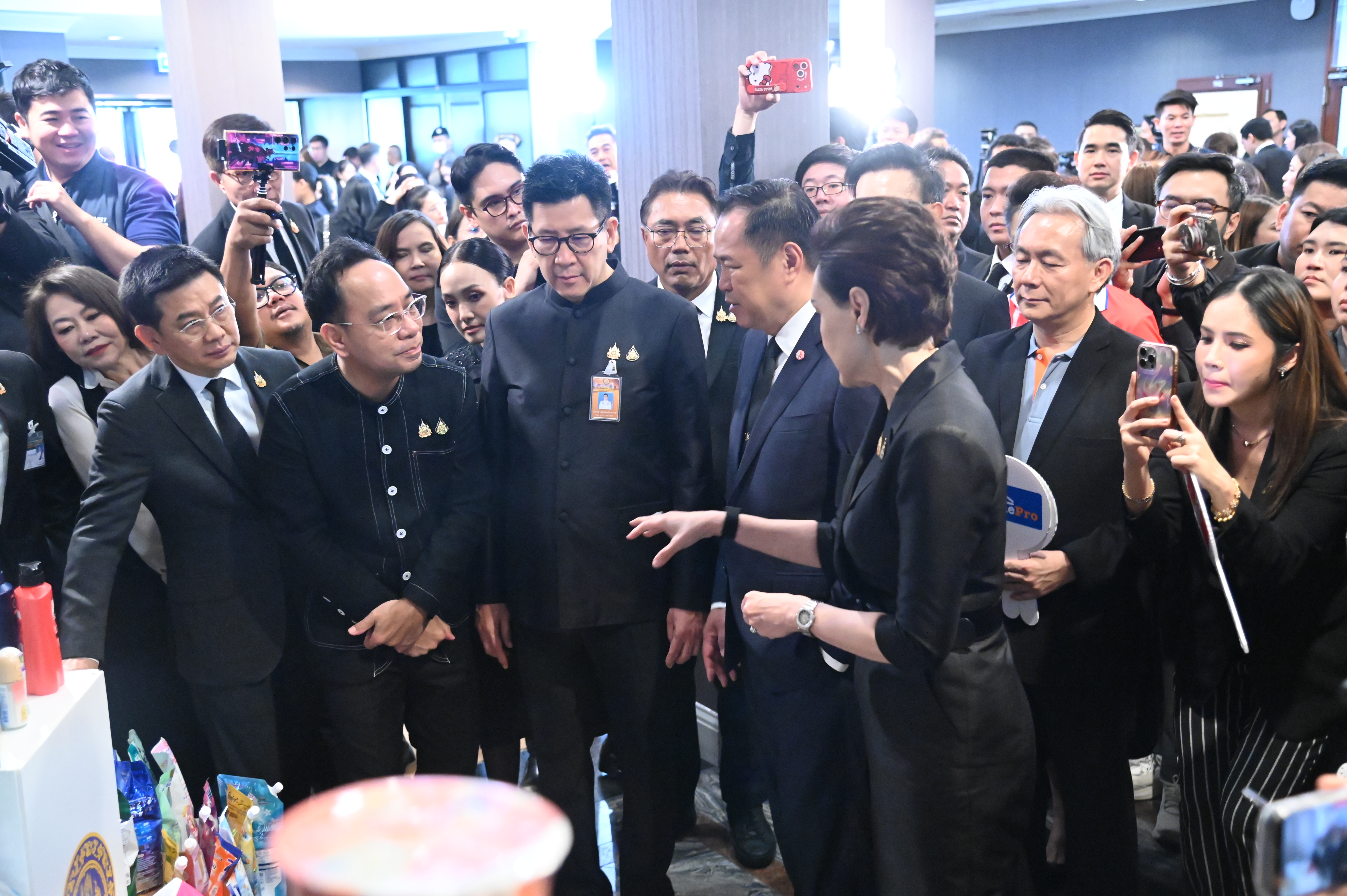 รัฐ–เอกชน เร่งฟื้นฟูภาคใต้ จัดกิจกรรม ‘รวมใจไทย ฟื้นแดนใต้’ ลดราคาสินค้า–ซ่อมบ้าน–ซ่อมรถ