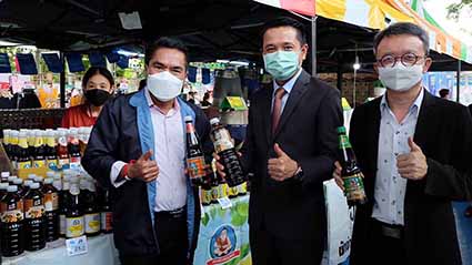 ตรวจติดตามการจำหน่ายสินค้าธงฟ้าราคาประหยัด