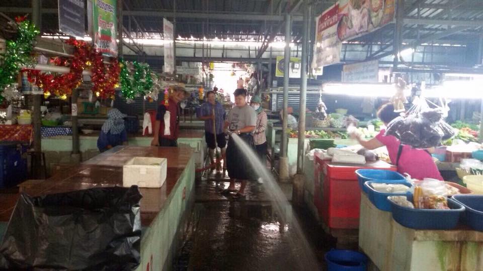 23294_ล้างตลาด.jpg